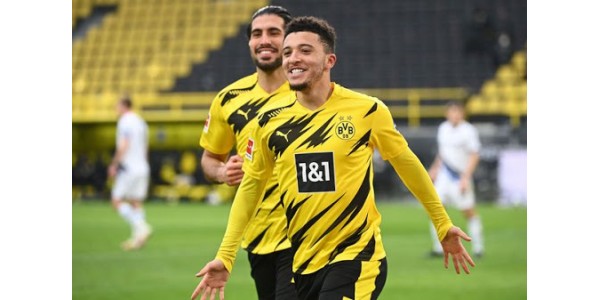 Jadon Sancho hat endlich das Manchester-United-Trikot angezogen